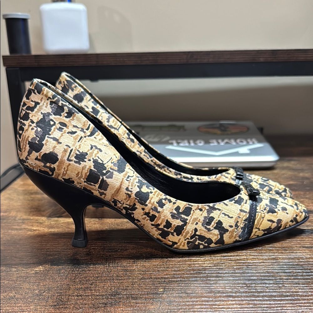 Prada black and brown print heels size 36.5 EU (6.5 US)